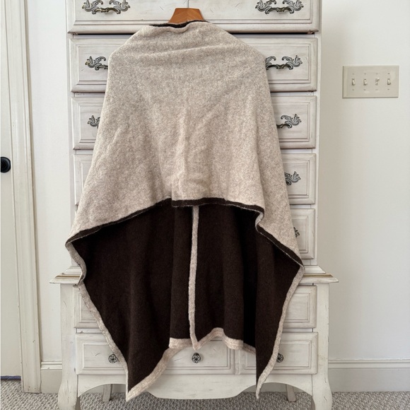 Spartina 449 Baby Alpaca Yak Sweater Poncho Wrap - Picture 2 of 4